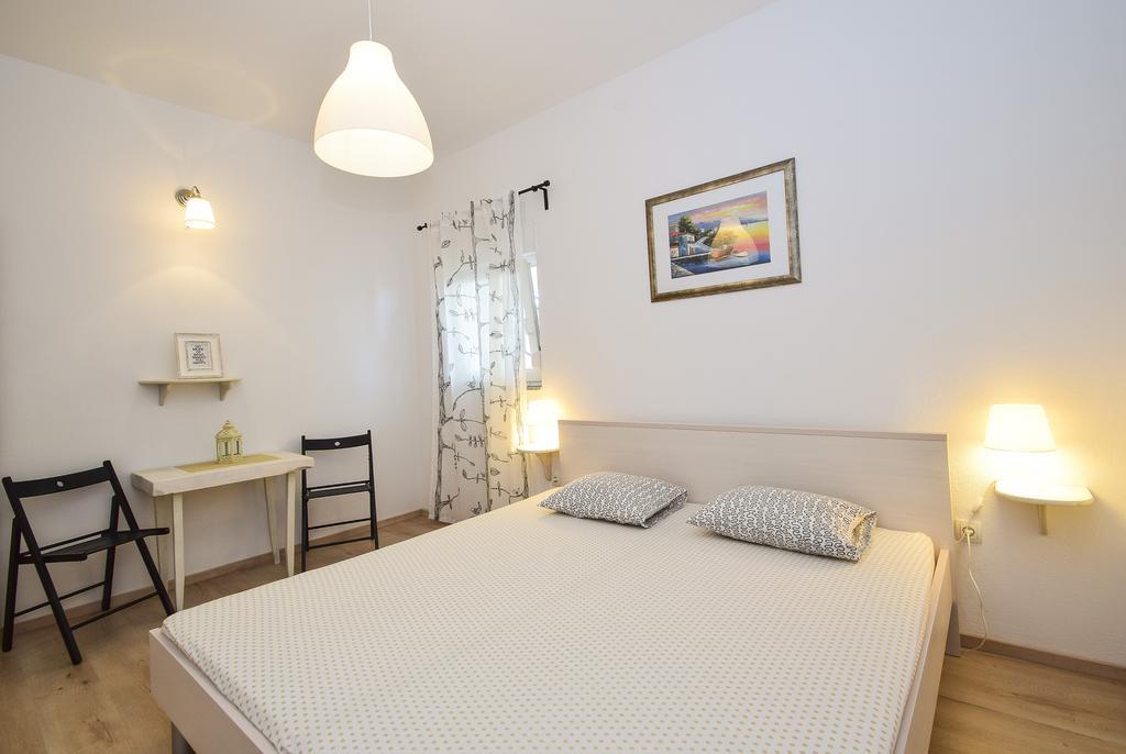Amadrian Apartments シベニク エクステリア 写真