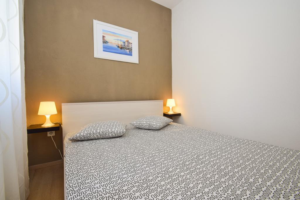 Amadrian Apartments シベニク エクステリア 写真