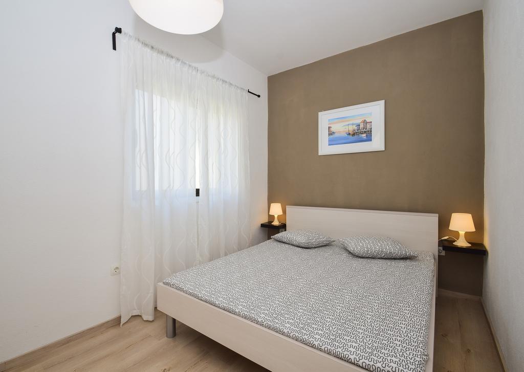 Amadrian Apartments シベニク エクステリア 写真