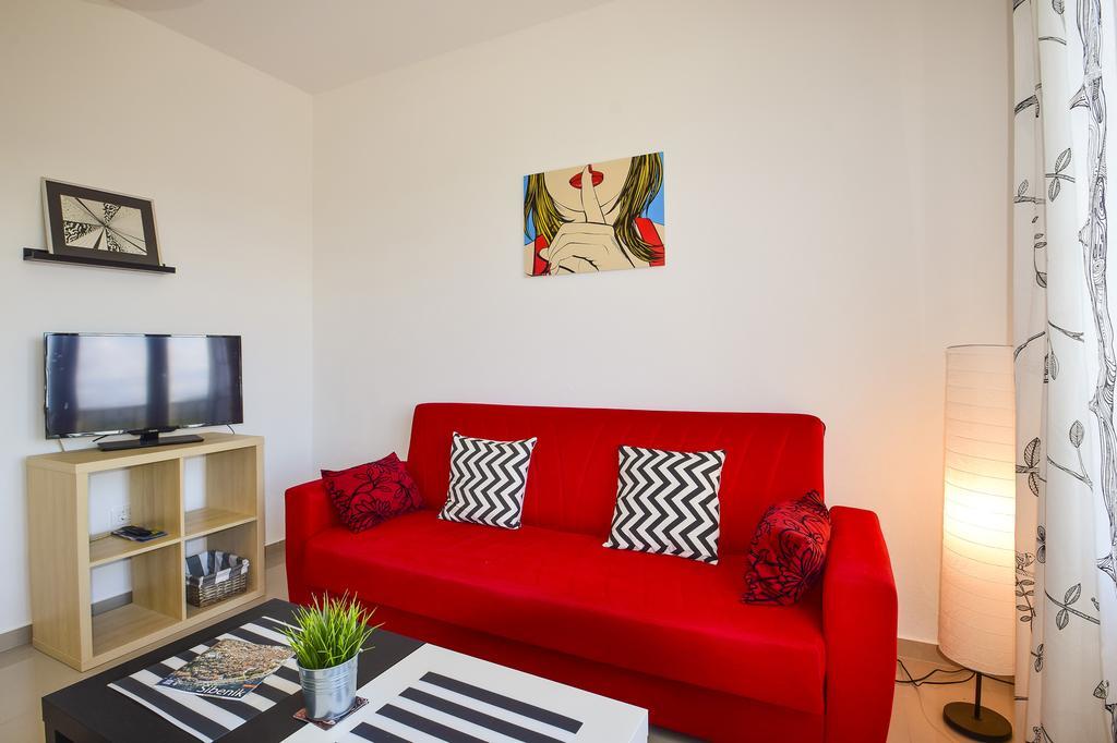 Amadrian Apartments シベニク エクステリア 写真
