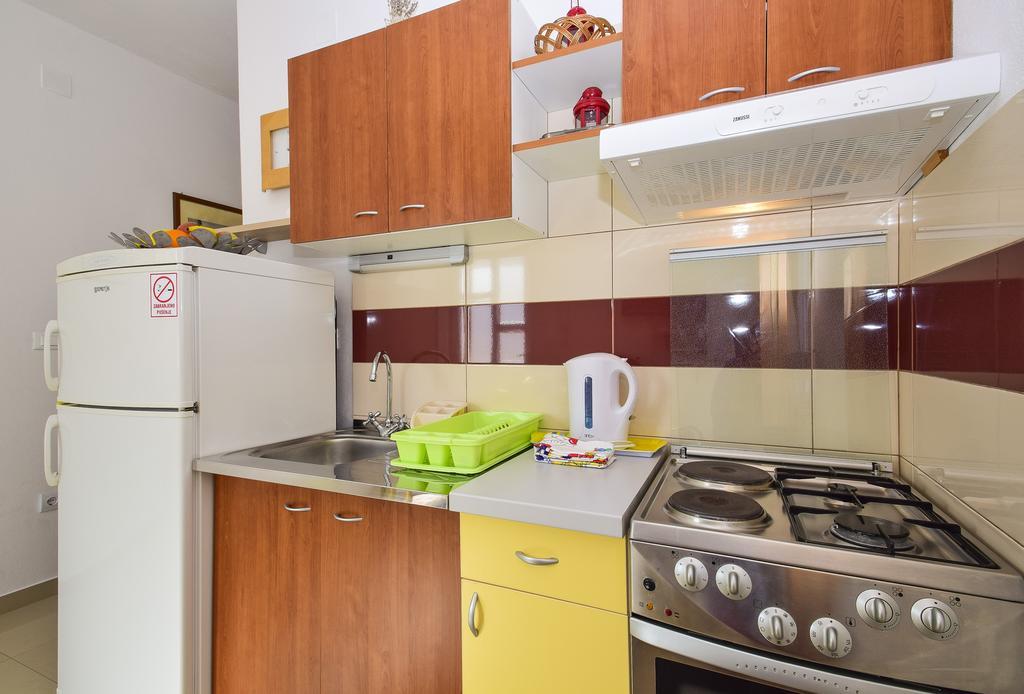 Amadrian Apartments シベニク エクステリア 写真