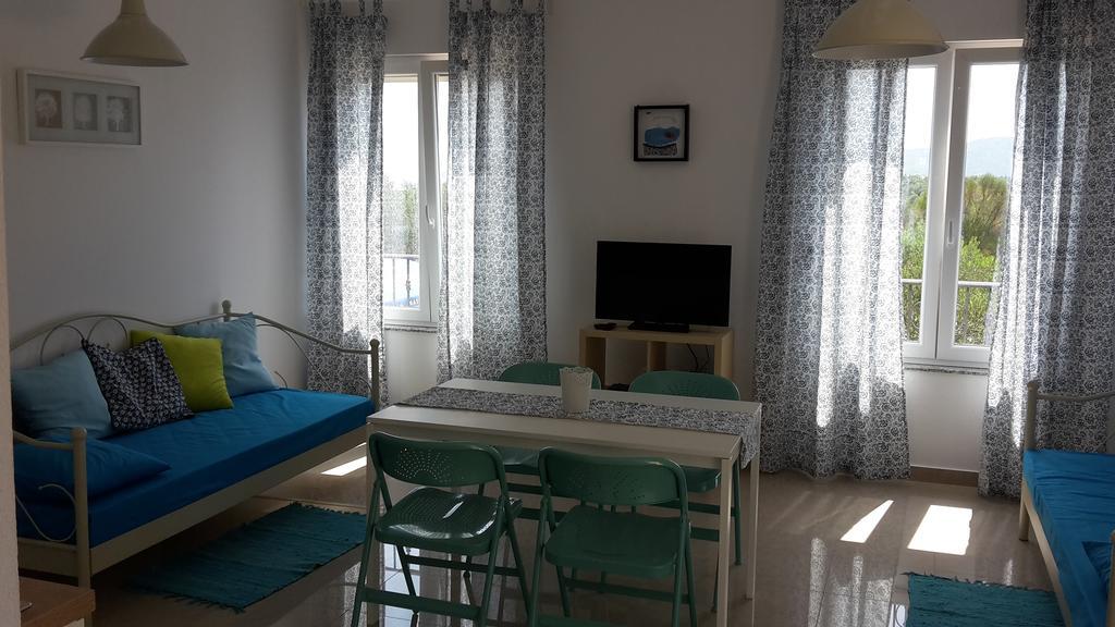 Amadrian Apartments シベニク エクステリア 写真